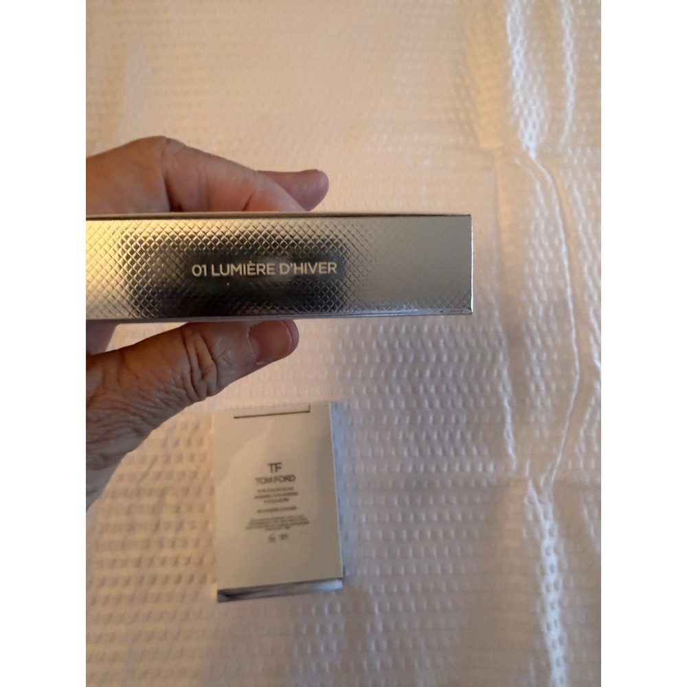 Tom Ford Soleil Neige Eye Color Quad 01 Lumiere D'Hiver Eyeshadow Palette NIB - Picture 4 of 5